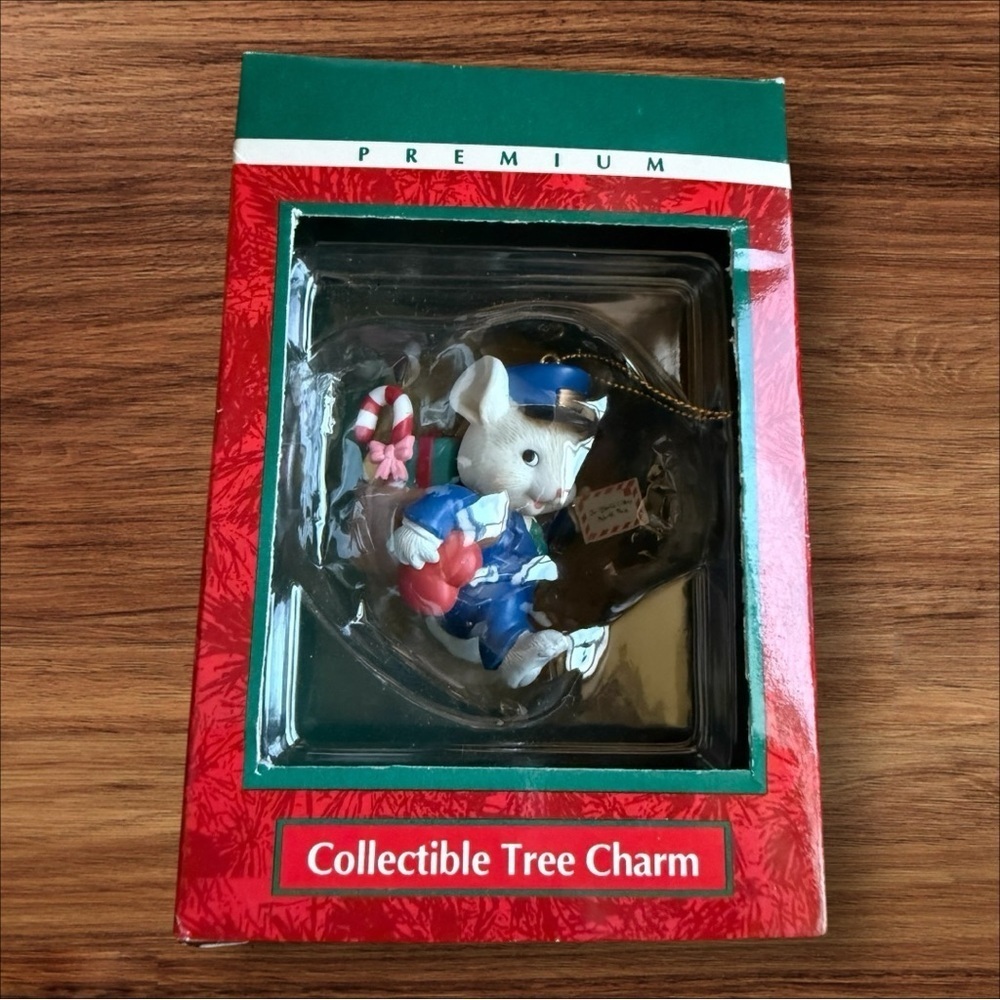 Vintage 1994 Lustre Fame Limited -  MERRY MAILMOUSE POSTAL WORKER